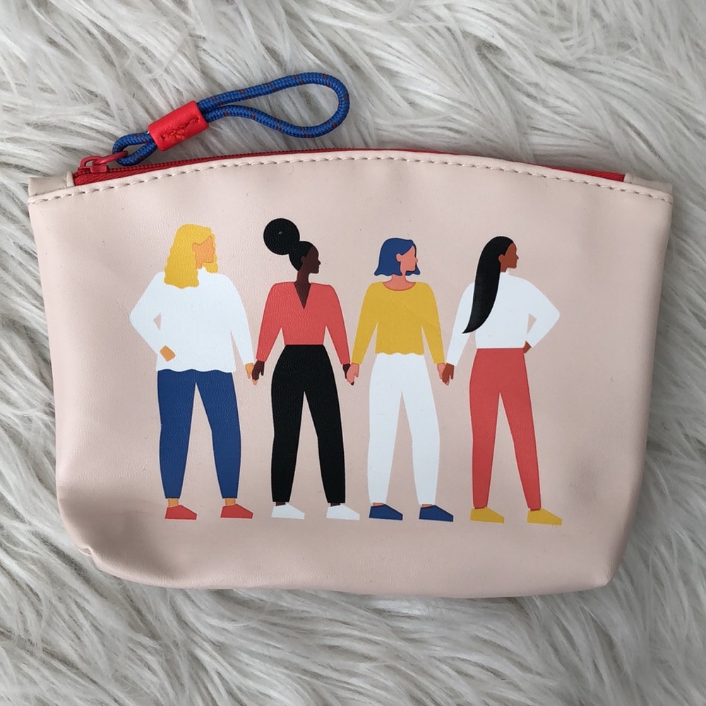 Ipsy Bags - Picture 2 of 7